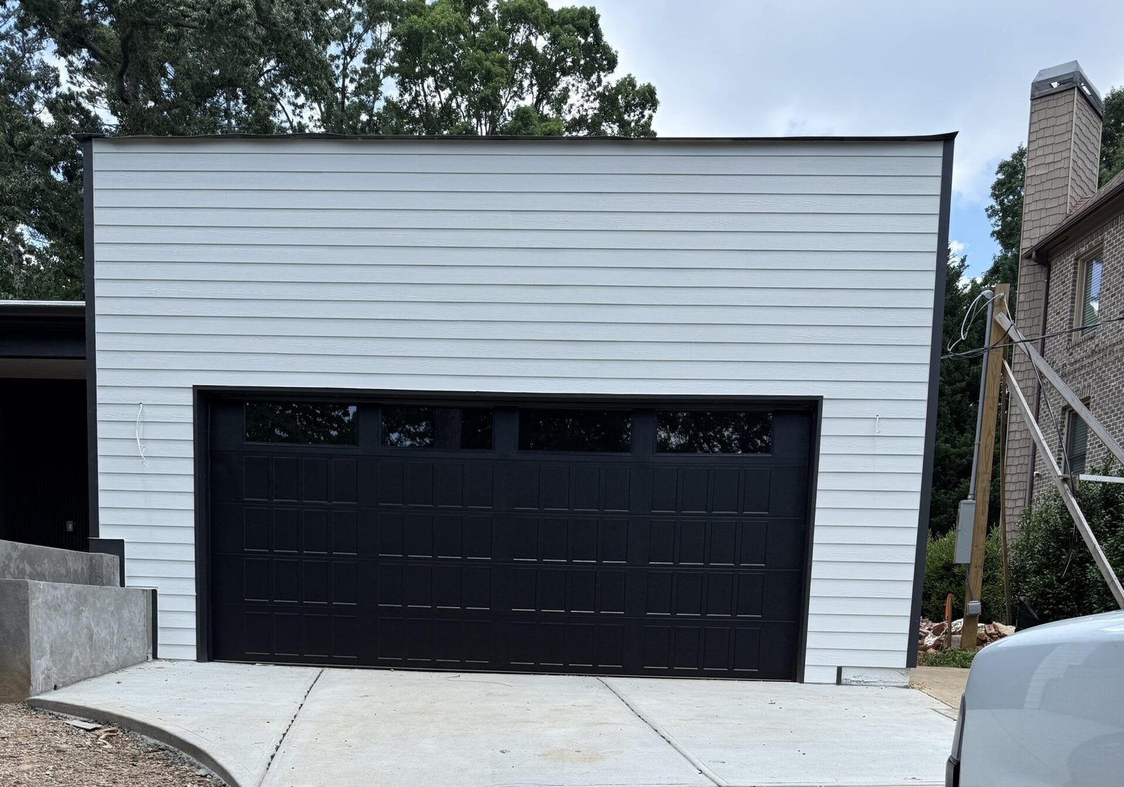 5 Signs Your Garage Door Needs Repair